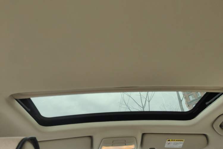 Used Bestune B30 2016 1.6L Automatic Luxury Model Headliner