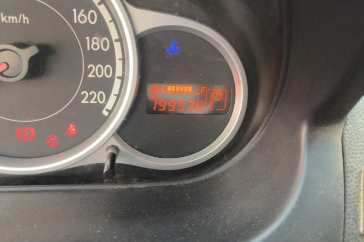 Used Mazda 2 2011 Xuan Dong 1.5L Automatic Luxury Edition