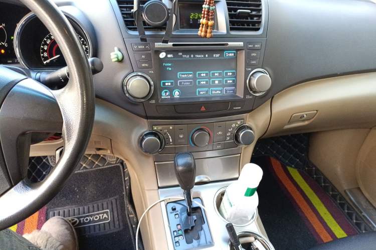 Used Toyota Highlander 2012 2.7L 2WD 5-Seater Elite Edition
