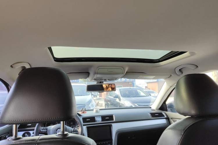 Used Volkswagen Passat 2014 1.8TSI DSG Prestige Edition
