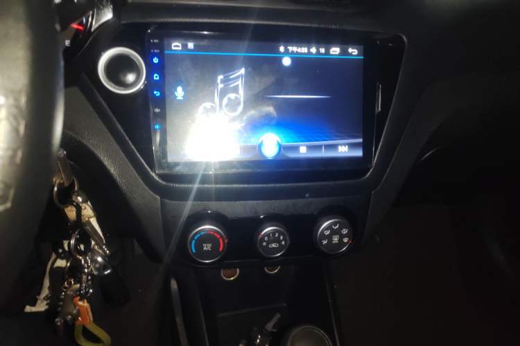 Used Kia K2 2015 Sedan 1.4L Automatic GLS
