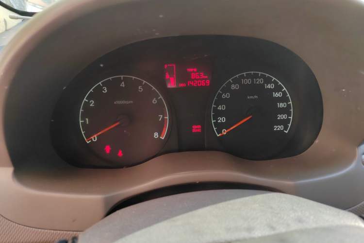 Used Hyundai Verna (older generation) 2010 Sedan 1.4L Manual Standard GL Model
