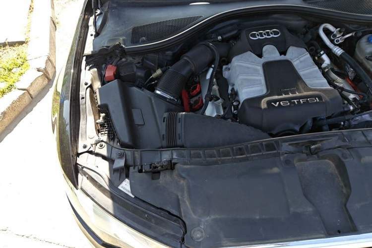 Audi A6L 2012 50 TFSI quattro Luxury Model с пробегом