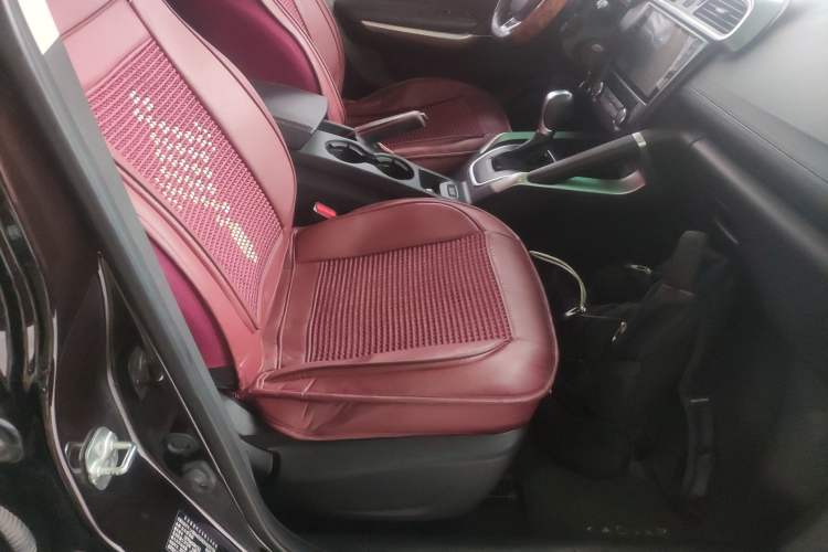 Used Renault Kadjar 2016 2.0L Two-Wheel Drive Leading Edition Right Front Seat