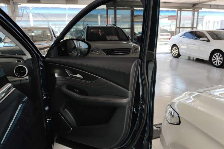 Used FORTHING T5 EVO 2021 1.5TD DCT Diamond Edition Right Front Door Interior