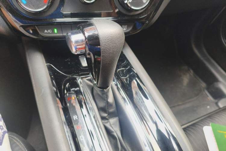 Used Honda Vezel 2020 1.5L CVT Pioneer Edition