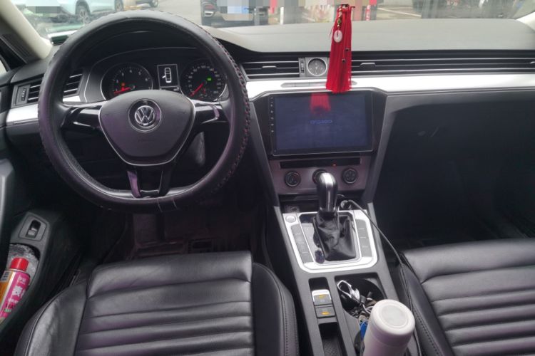 Used Volkswagen Magotan 2018 280TSI DSG Comfort Model
