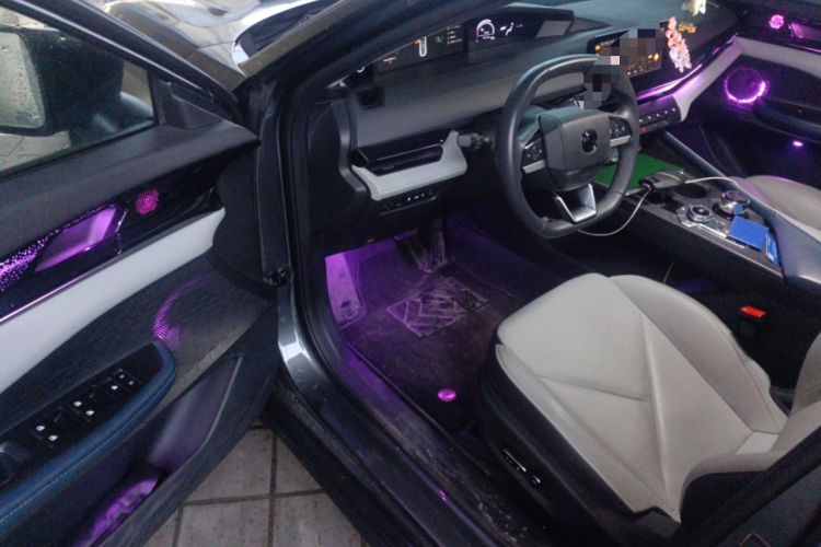 Used CHANGAN UNI-V iDD 2023 Zhidian iDD 1.5T 113km Smart & Fun Version (Rapid Edition)