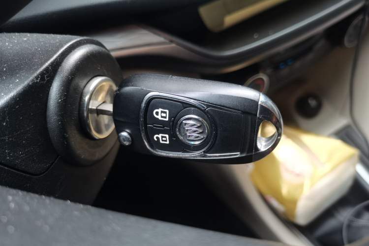 Used Buick GT 2016 15N Manual Elite Edition Vehicle Key