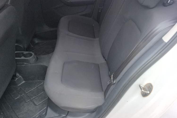 Used Volkswagen Santana 2015 1.6L Manual Fashion Edition Left Rear Seat