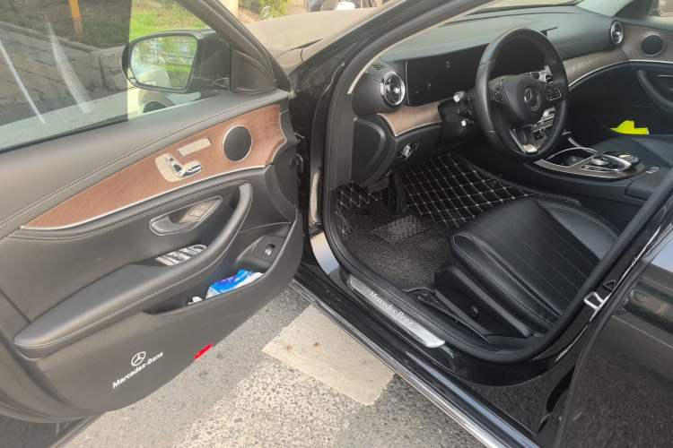 Used Mercedes-Benz E-Class 2018 Facelifted E 300 L Stylish Version
