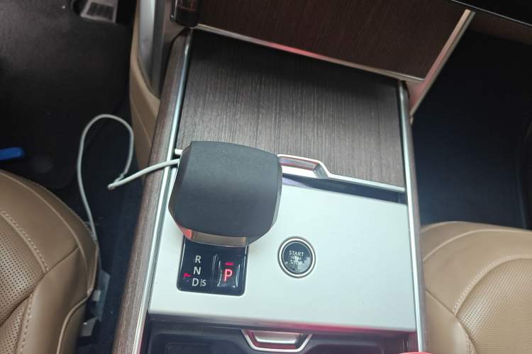 Used Land Rover Range 2024 3.0 L6 360 PS Grand Edition
