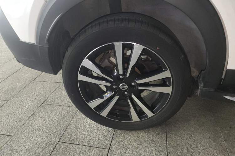 Used Nissan Kicks 2020 1.5L XL CVT Cool Enjoyment Edition