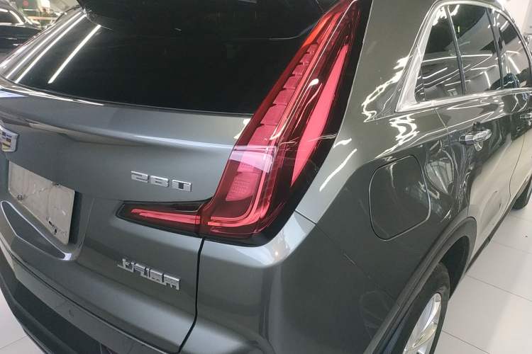 Used Cadillac XT4 2018 28T Two-Wheel Drive Tech Version
