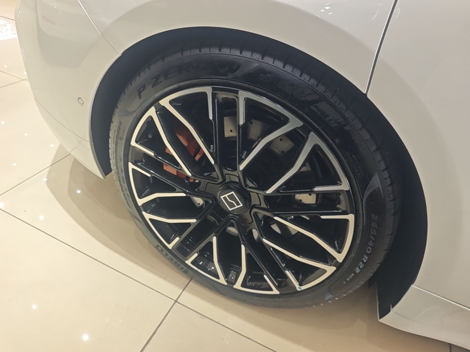 Zeekr 001 2024 YOU Edition 100 kWh All-Wheel Drive — снимка 11