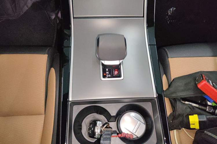 Used Land Rover Range Velar 2024 Dynamic HSE