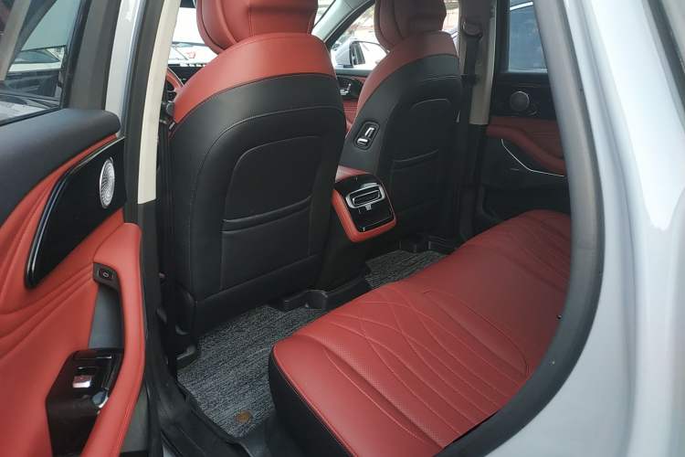 Used EXEED Stellar 2023 400T Two-Wheel Drive Comfort Edition