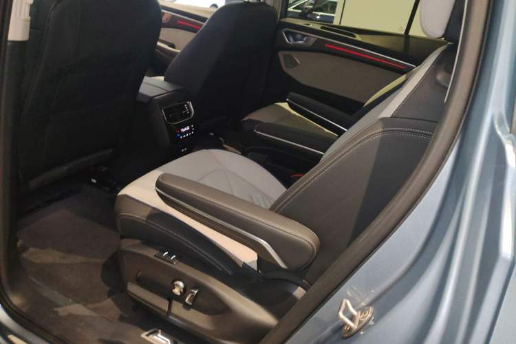 Used Volkswagen Talagon 2026 Model 450TSI Four-Wheel Drive Flagship 6-Seater Left Rear Seat