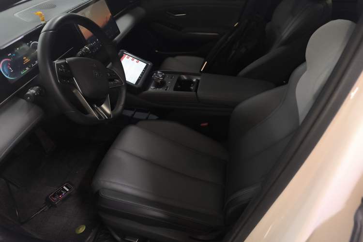 Used BYD Qin L 2024 DM-i 120KM Leading Model