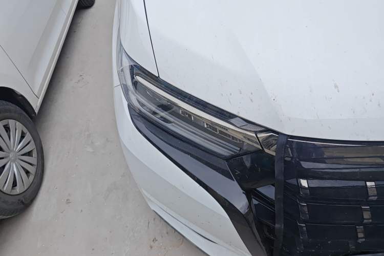 Used Honda Elysion 2022 2.0L eHEV Luxury First Edition Right Front Headlight