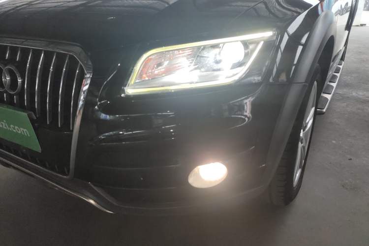 Used Audi Q5 2017 Plus 40 TFSI Technology Model