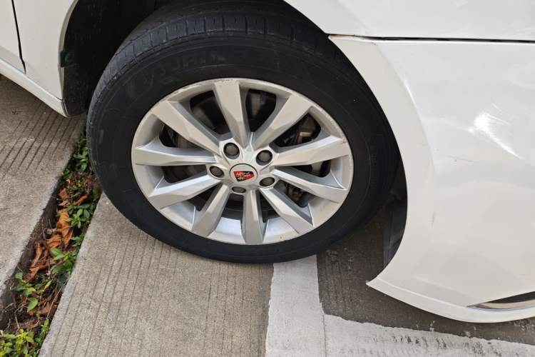 Used Roewe i6 New Energy 2017 45T Hybrid Connect & Smart Enjoyment Edition
