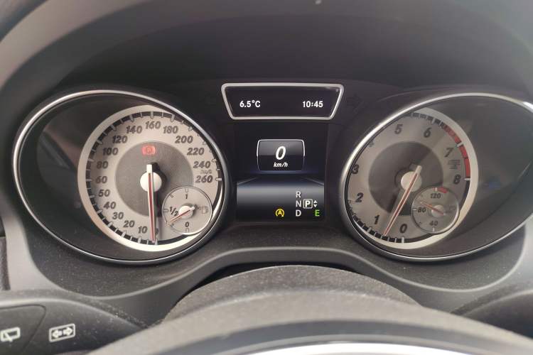 Used Mercedes-Benz GLA 2015 GLA 220 4MATIC Fashion Model