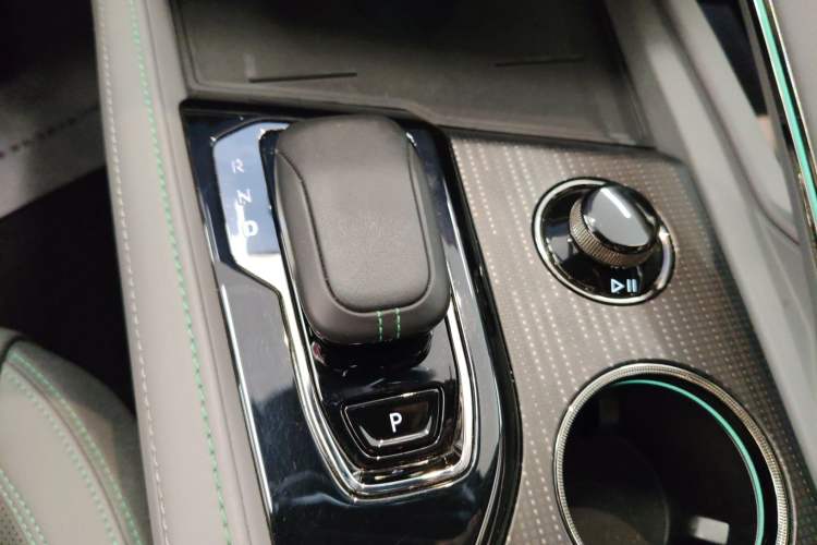 Used Zeekr 001 2023 WE Edition 100 kWh Gear Lever