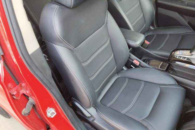 Used BYD Yuan New Energy 2019 EV535 Smart Connect Trendsetting Model
