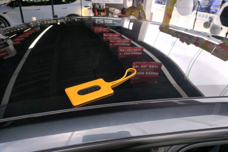 Used Tesla Model Y 2025 Rear-Wheel-Drive Version
