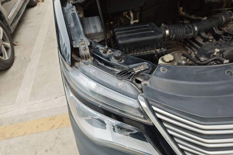 Used FORTHING Lingzhi 2019 V3 1.6L 2-Seat Standard Model China VI
