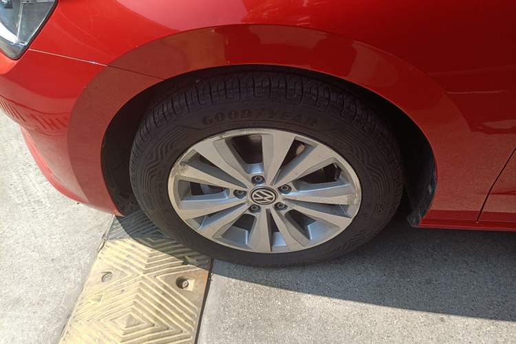 Used Volkswagen Golf Sportsvan 2016 230TSI Automatic Trend Edition
