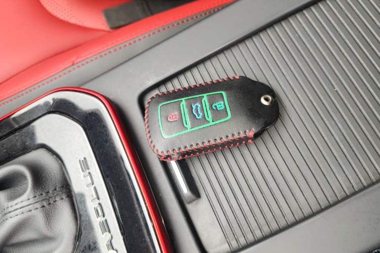 Used Dongfeng Aeolus Yixuan 2021 230T Automatic Zuiying Knight Edition Interior 1