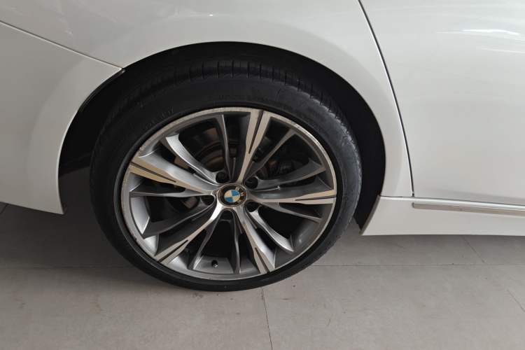 Used BMW 3 Series 2016 316Li Fashion Model
