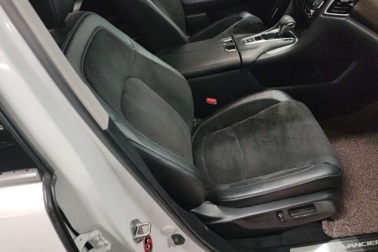 Used Honda Avancier 2017 240TURBO Two-Wheel Drive Elite Edition