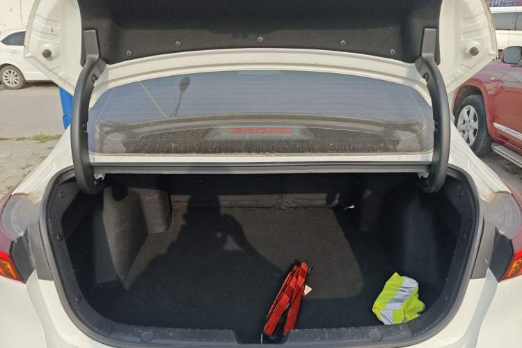 Used CHANGAN Eado 2021 PLUS Blue Whale NE 1.4T GDI DCT Prestige Model Trunk