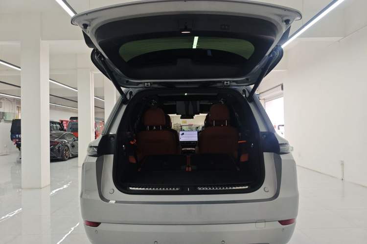 Used Li Auto L9 2022 Max model