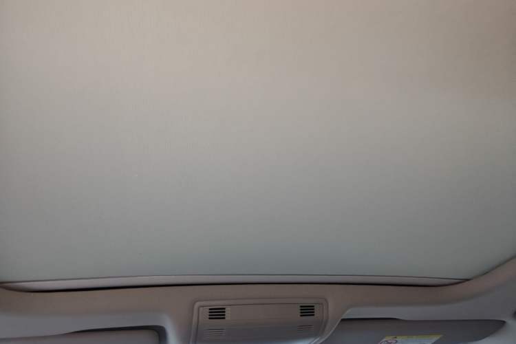 Used Volkswagen Sagitar 2019 280TSI DSG Comfort Version China VI Standard Headliner