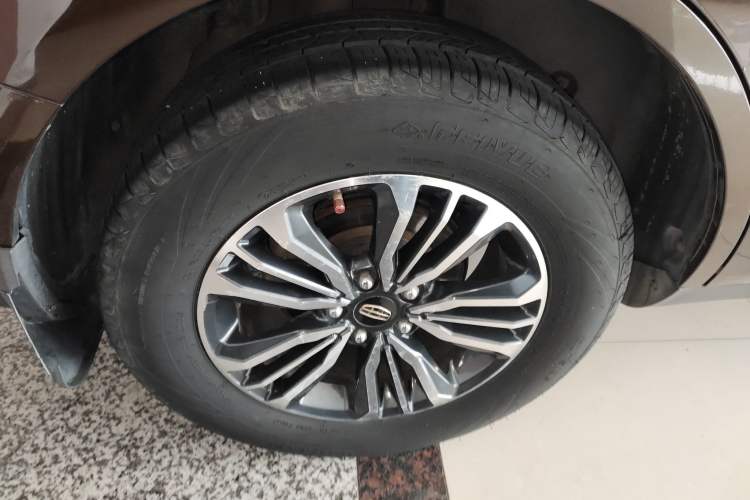 Used Geely Auto Vision X6 2016 1.8L Manual Luxury Model