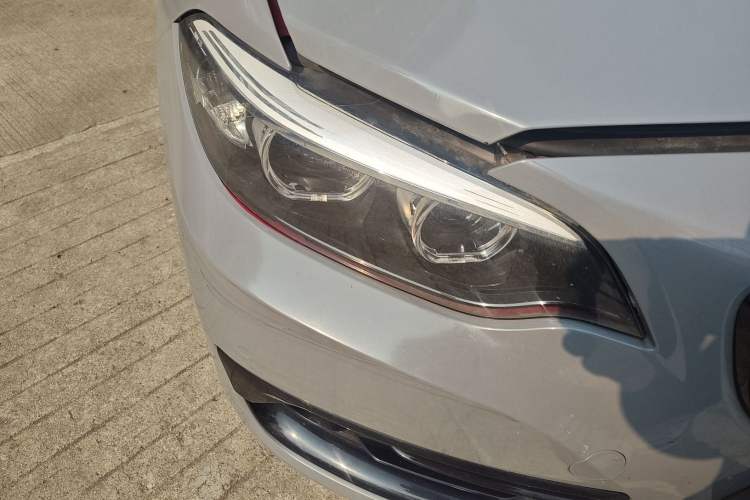 Used BMW 2 Series 2019 225i Convertible Coupe Sports Design Package Right Front Headlight