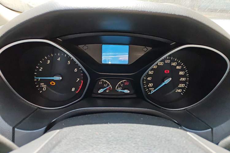 Used Ford Focus 2012 Sedan 1.6L Automatic Fashion Edition