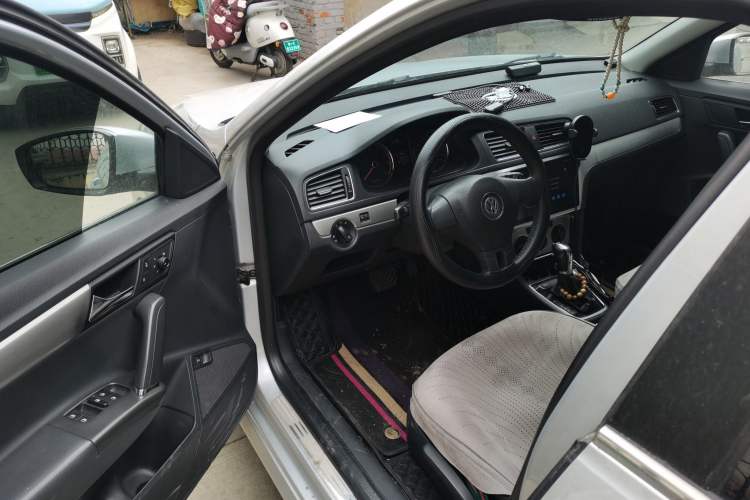 Used Volkswagen Lavida 2013 1.4TSI DSG Comfort Edition
