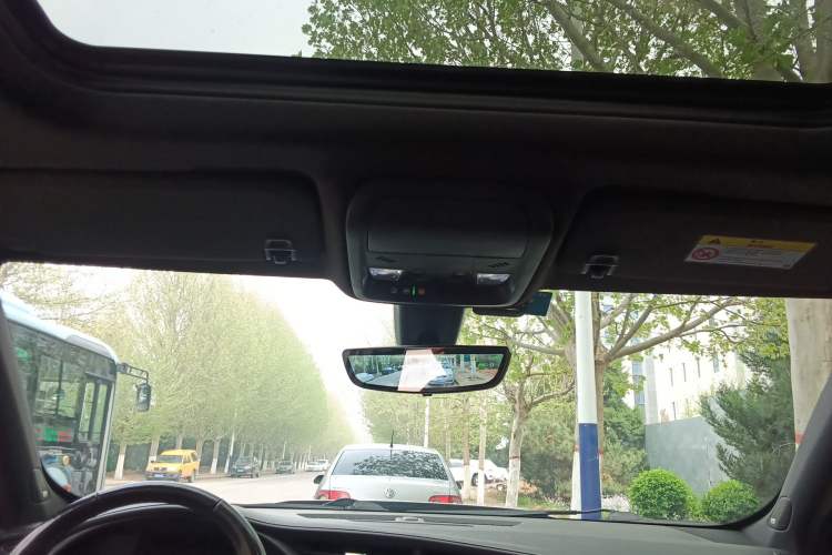 Used Cadillac XT4 2018 28T Two-Wheel Drive Leading Version
