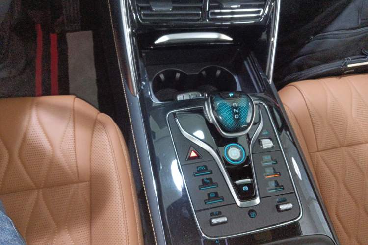 Used BYD Tang New Energy 2023 DM-i Champion Edition 112KM Prestige Model