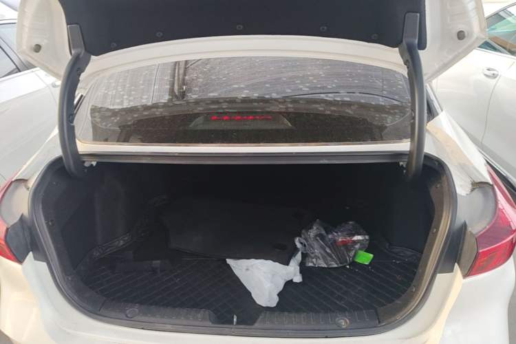 Used CHANGAN Eado 2022 PLUS Blue Whale NE 1.4T GDI DCT Prestige Edition Trunk