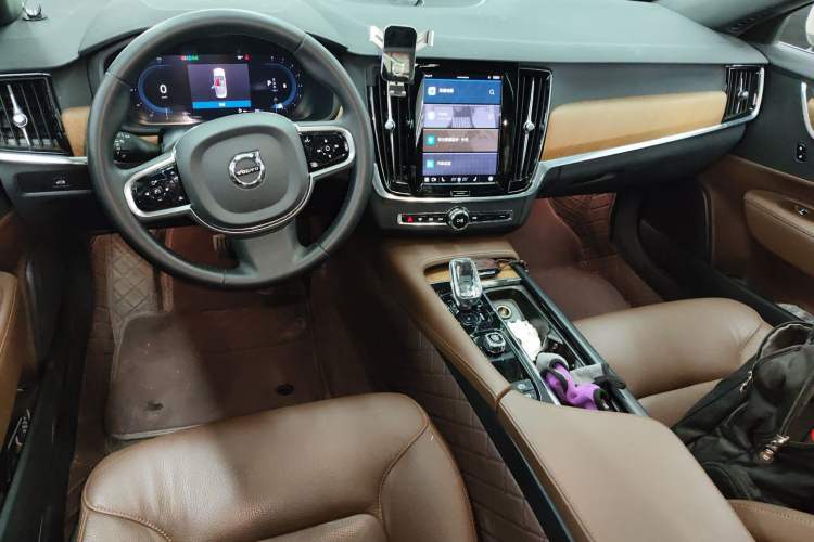Used Volvo S90 2023 B5 Zhiyi Luxury Edition Center Console