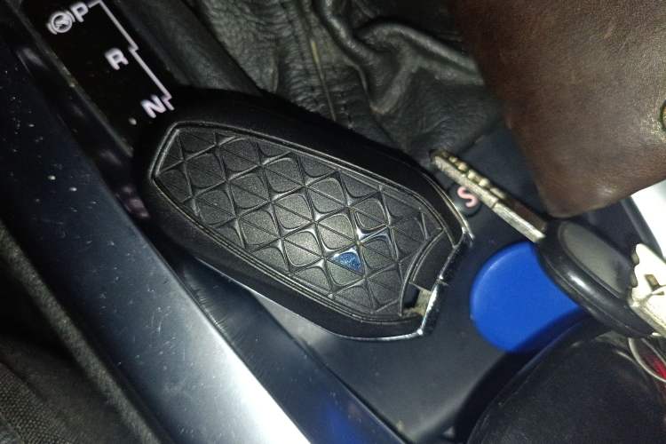 Used DS 6 2016 1.6T Luxury Edition THP160