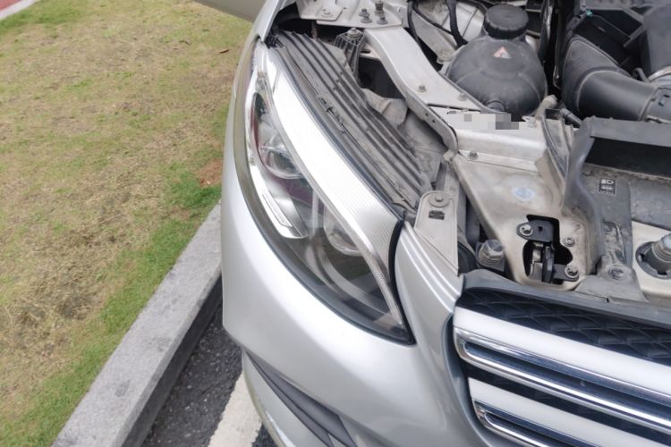 Used Mercedes-Benz GLC 2016 GLC 300 4MATIC Dynamic Model Right Front Headlight