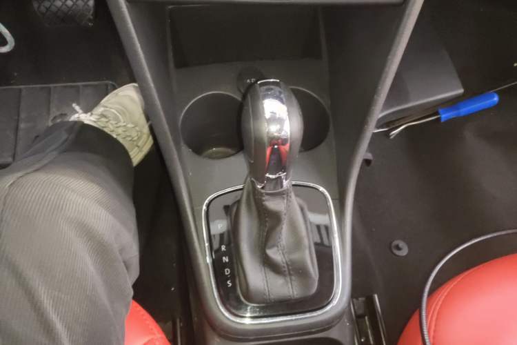 Used Volkswagen Polo 2018 1.5L Automatic Enjoyment Model Gear Lever