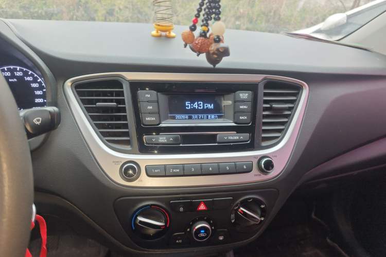 Used Hyundai Verna (new generation) 2016 1.4L Manual Cool Edition GLS